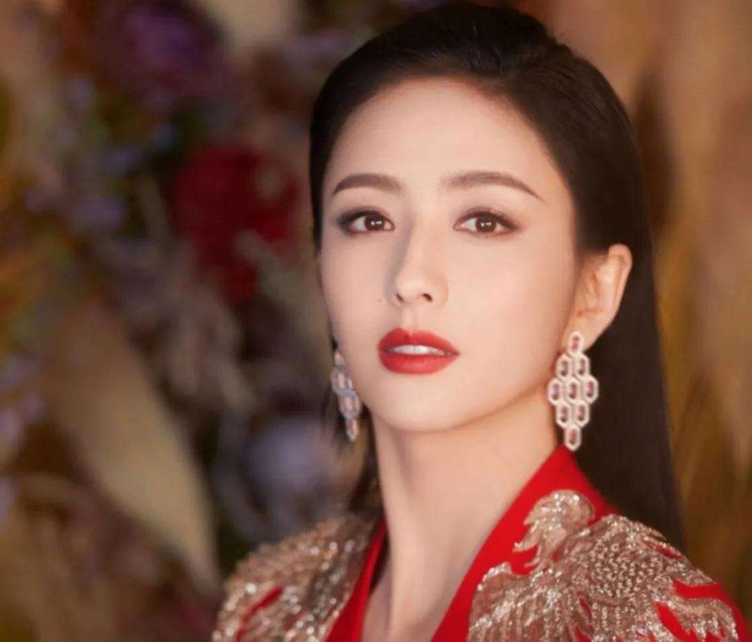 14年前，央视春晚的“黑色三分钟”，到底是怎么回事？