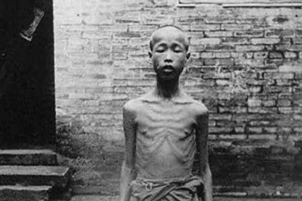 酒店猛狗,药店飞龙是什么意思