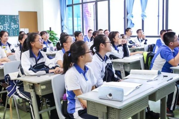 2013年重庆高考分数线