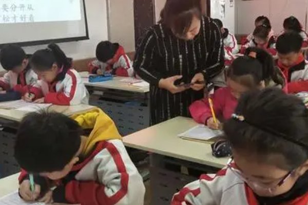 什么是“拉胯”的意思?