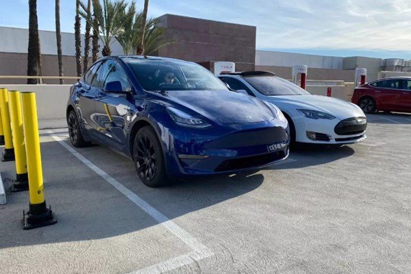 国产特斯拉ModelY降价近15万，导致车型降价的原因是什么？