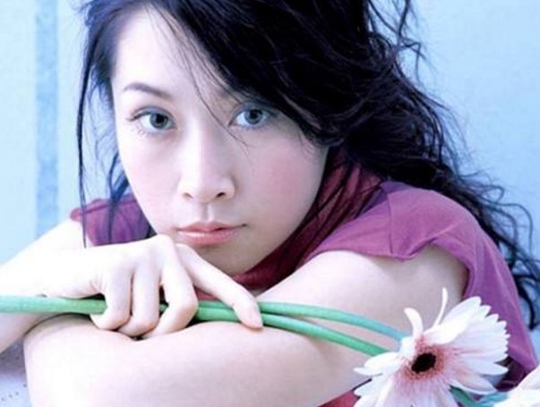 谁知道这粤语歌的歌词？ 有一句歌词是“放过你是放过我自己”