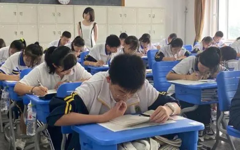 今年的高考数学难吗?