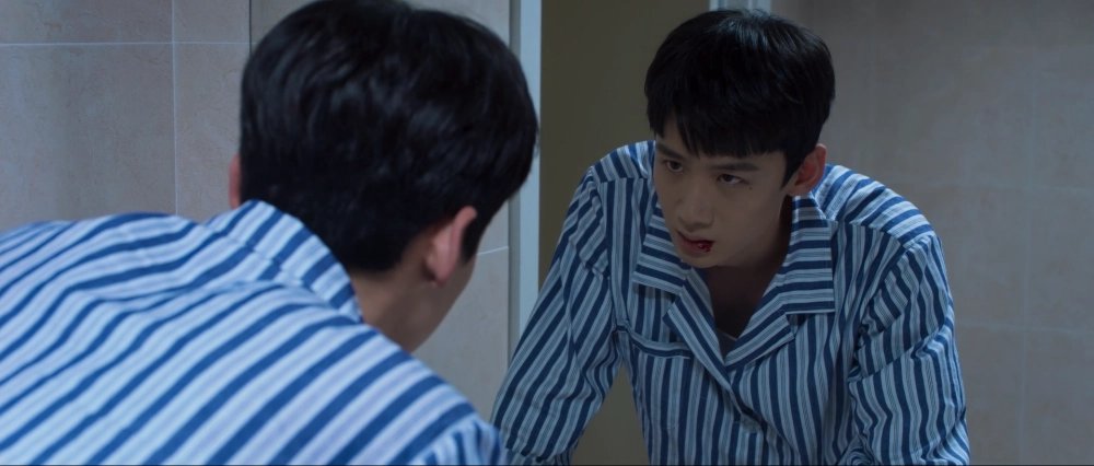 《开端》中，随着每次的循环肖鹤云的身体也越来越虚弱了？