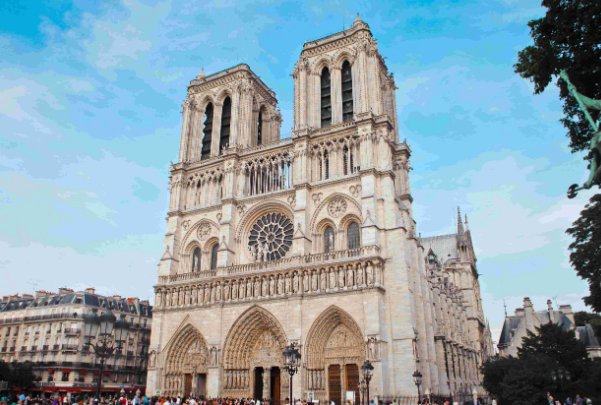 巴黎圣母院广场铅颗粒含量过高关闭，铅都有什么危害？