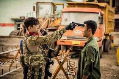 《战狼2》56.8亿的票房，分成是怎么分的，吴京可以分多少钱？