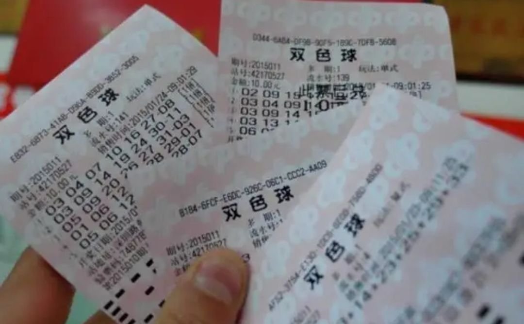 如何看待男子买彩票中3467万淡定兑奖这件事？