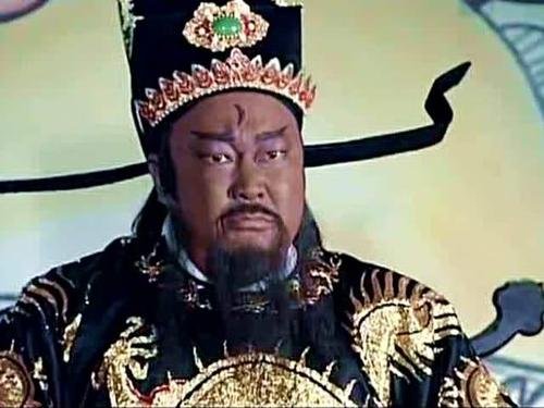 一农夫报案，牛舌头被割走，包拯：把牛宰了，小偷自然会来自首，结果怎样？