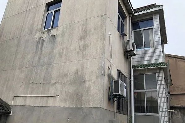 一家五口一同出游，最终为何仅一人活着归来？