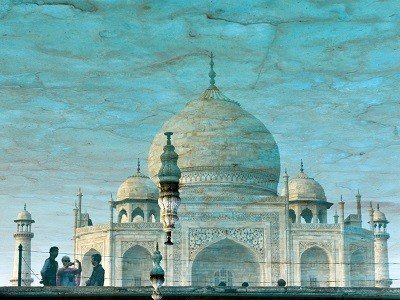 为什么印度人一般坐在地上吃饭？