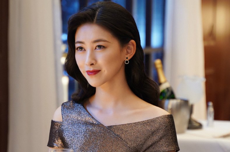 她是中国第一美人，连续8年登上全球百美榜，36岁却无人敢娶，她是谁？