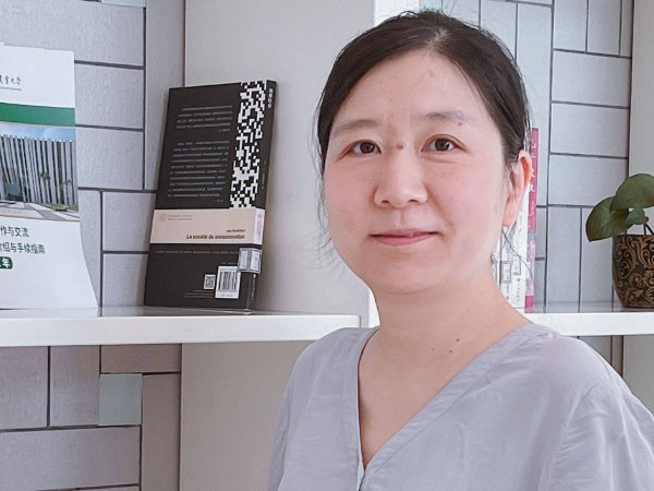 孙卓养父母家庭现状什么样子