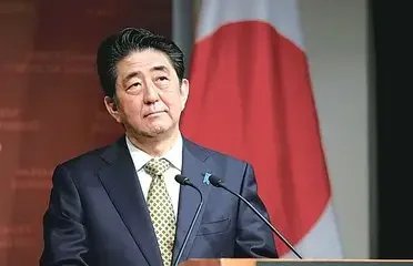 日本前首相安倍晋三因伤势过重不治身亡，是否说明当地的治安不够严谨？