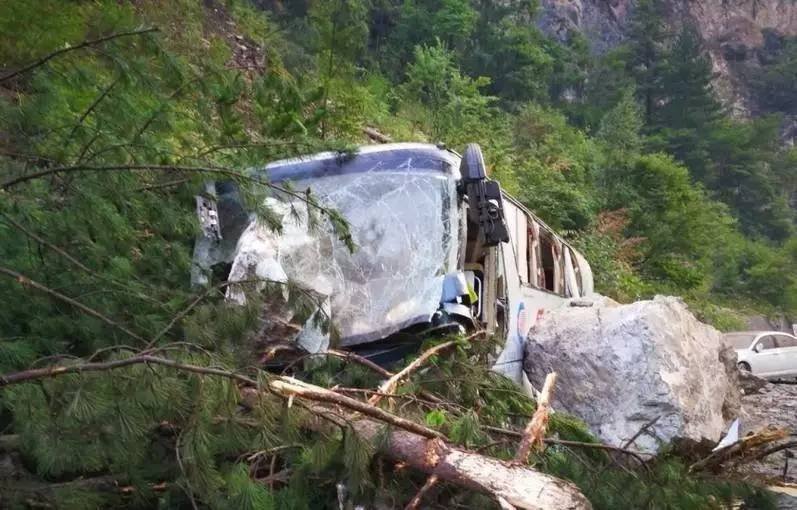 九寨沟失联事件，3名好友遇难前做了哪些营救措施？