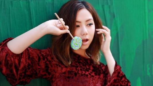 歌词(当一艘船沉入海底，当一个人成了迷)歌名是什么啊，有知道的吗？