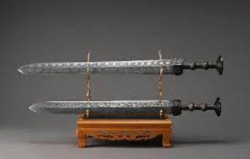 古书中男子手中常握有