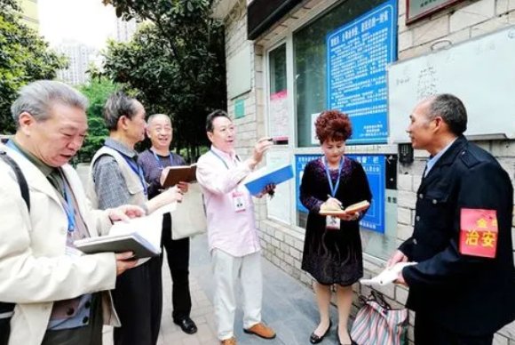 论述题试述公民监督的特征和意义