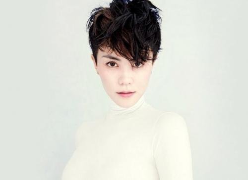 第一句歌词：还没好好的感受。是哪首歌里的