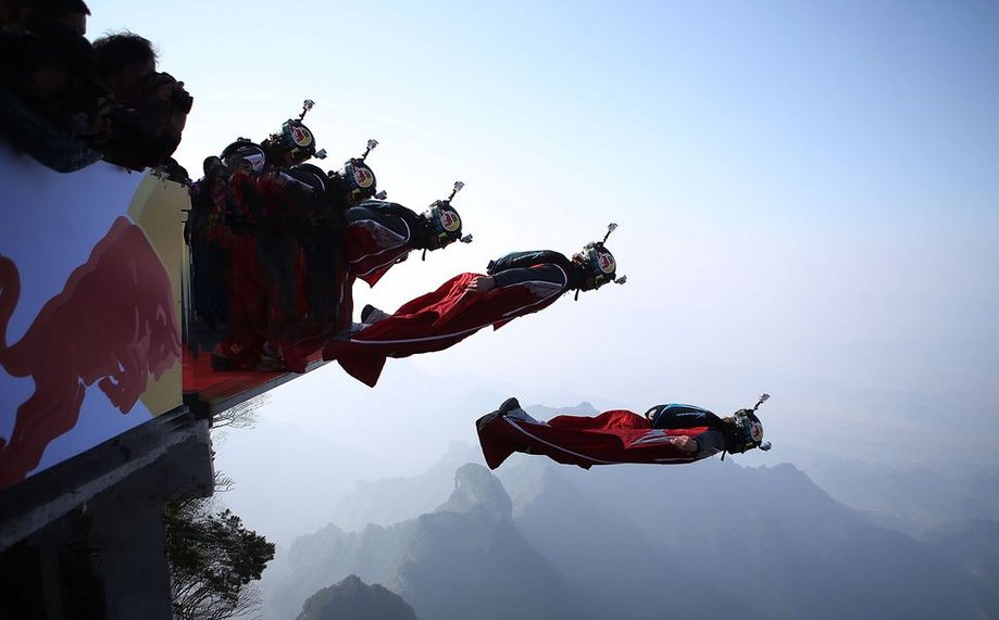 天门山翼装飞行：安安为什么没有打开降落伞