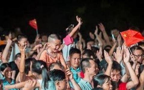 我国不包括调休的公共假期是11天，职工带薪假期算长吗？