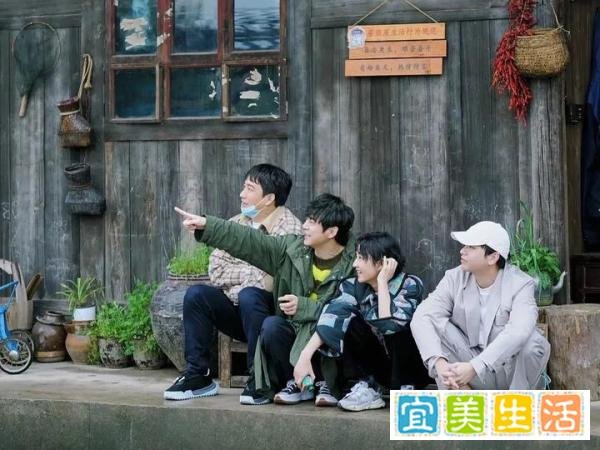 杨紫和张子枫谈渣男语录，戳中了观众的心，却暴露了节目组的弊端