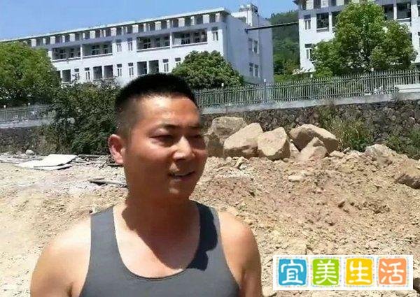 浙江“飞车侠”刘文忠，徒手拉停奔跑的失控大货车