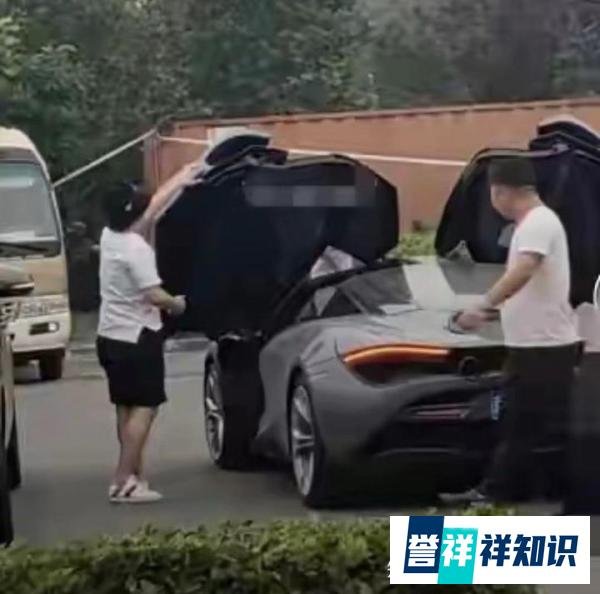 郭麒麟开400万超级跑车，五环路上被偶遇，网友：富二代的样子