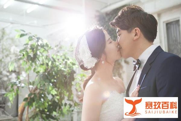 两地夫妻的性生活怎么解决呢？
