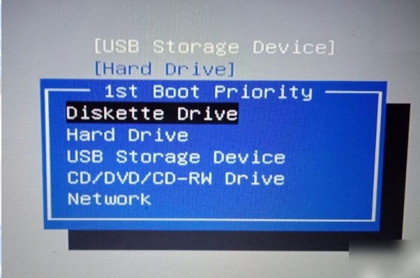 开机显示missing operating system怎么解决？