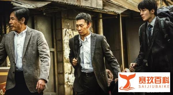 王俊凯新片《万里归途》破10亿票房，刘德华打Call登上热搜