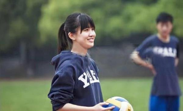 湖南学霸黄雨桐:雅礼中学十年来首位被剑桥录取学生,不是书呆子。
