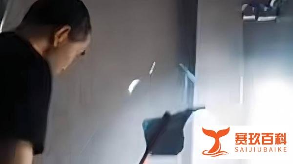 租客与房东的纠纷：揭秘上饶“提灯定损”事件的背后故事
