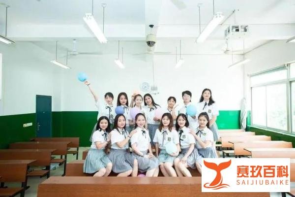 对话毕业5年存款5千女生，毕业5年存款5千女生回应争议
