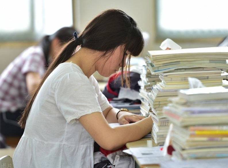 2023年江西高考文科第一是谁?
