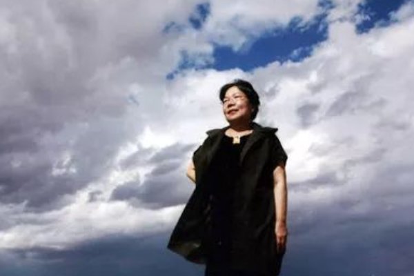 席慕容晓镜怎么解读