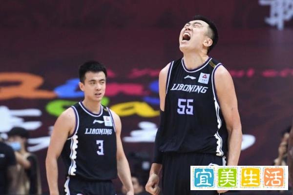 韩德君年薪居然才660万，还不如刘铮，但感情比什么都重要！