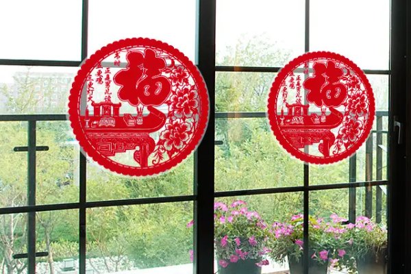 窗花怎么贴才是正确的正反