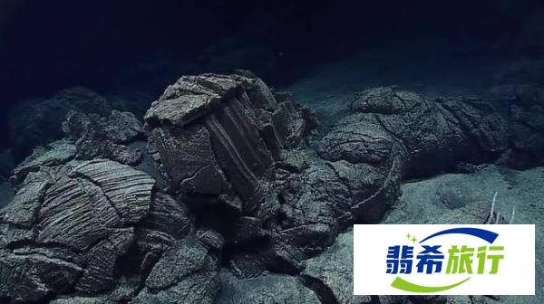 海底一万米到底有多恐怖？