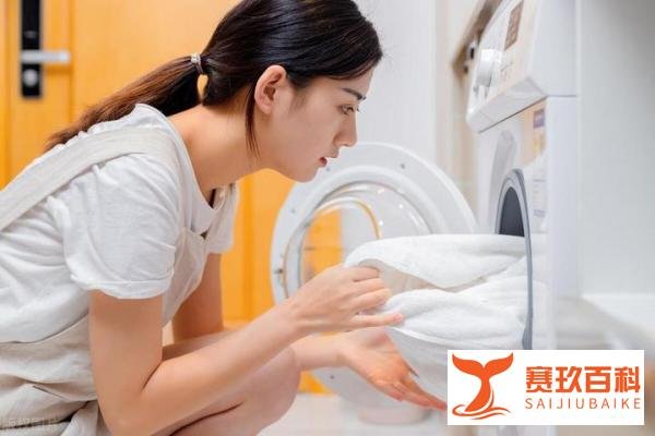 保姆一路考证工资从5千涨到2万，不仅有各种证书，还有本科学位！