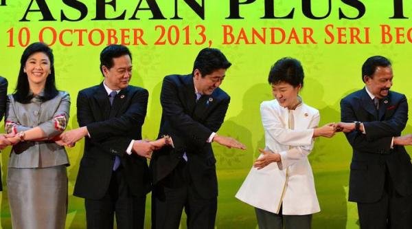 日韩“慰安妇”协议，为何韩日民众都反对？