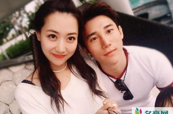白冰自曝与丁一离婚：几年前选择了跟先生分开