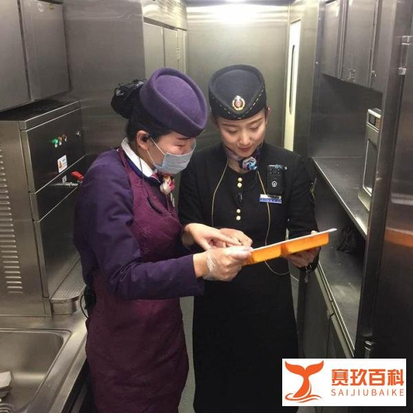 旅客自带盒饭用高铁微波炉被拒