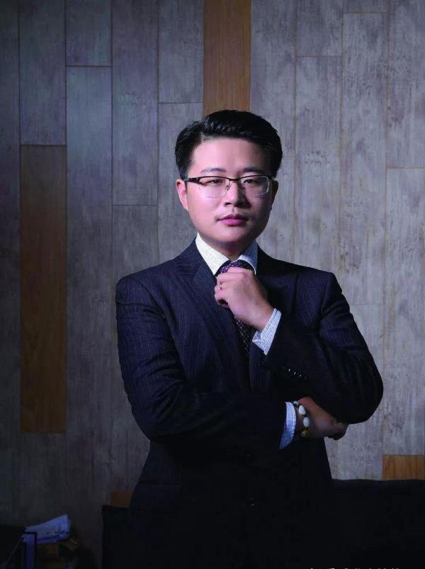 江苏南通新首富：85后身价超120亿，20岁闯社会，手握百亿A股帝国