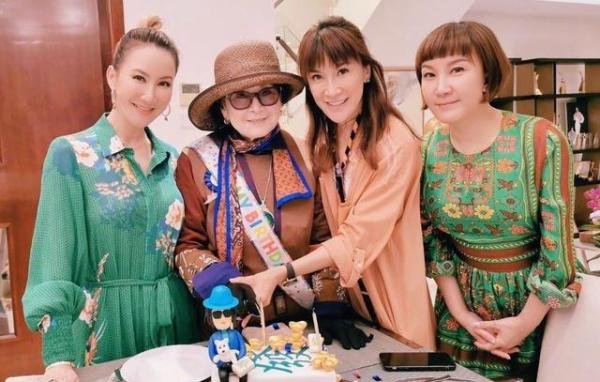 歌手李玟母亲遭野猪袭击，骨盆被撞碎右半身瘫痪，伤势严重需手术
