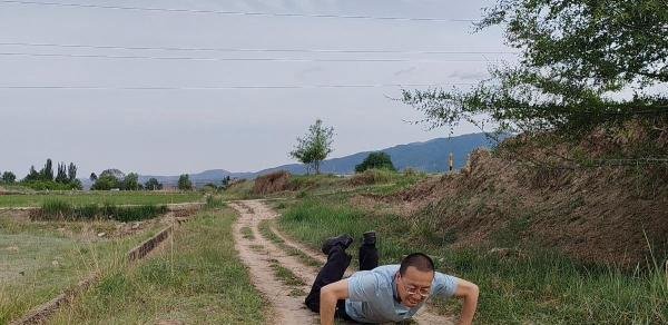 谈建忠：《庄子·德充符》中的叔山无趾“踵zhǒng见仲尼”究竟怎么去见孔子（文字版）