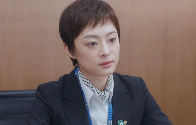 《安家》中女二号张乘乘的扮演者张萌,是这部剧投资方,为何不自己当女主?