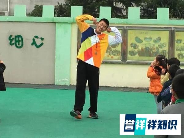 幼儿园“猛男幼师”跳舞走红，可爱舞姿惹争议，你对男幼师怎么看？