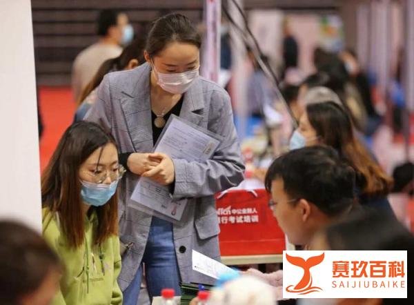 中等收入人群超4亿：脆弱的胜利与未竟的挑战
