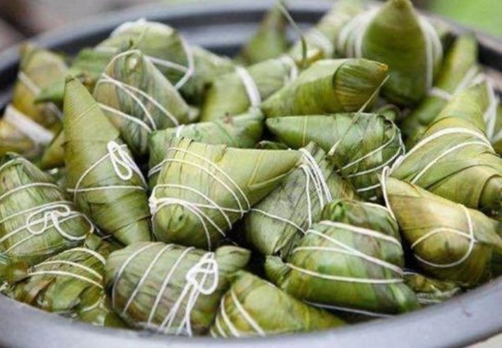 自己包粽子怎么发朋友圈