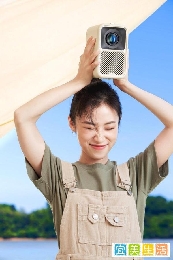 《万里归途》成国庆档最大赢家，与微果投影同频共振果敢向前